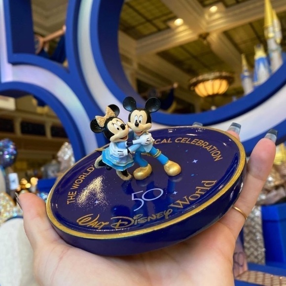 Mickey & Minnie Mouse Trinket Tray - Walt Disney World 50th Anniversary - Picture 6 of 13